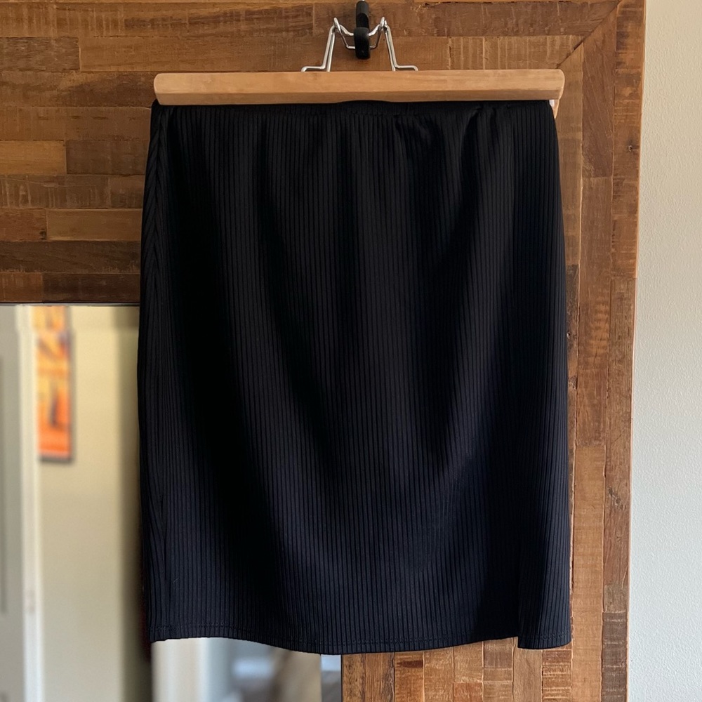 NWT Leith Ribbed Black Miniskirt